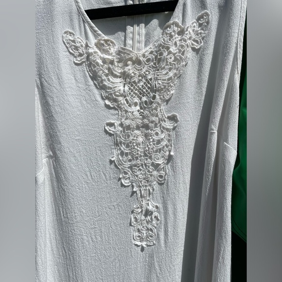 White Long Tank Top Blouse with Embroidery - Picture 2 of 4
